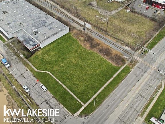 4th image of 0 W Sheffield Ave
