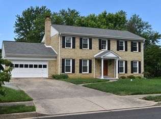 8804 Teresa Ann Ct, Alexandria, VA 22308