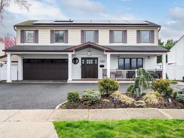 2658 Dorothy Street, Bellmore, NY 11710