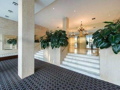 999 N Doheny Dr, West Hollywood, CA, 90069