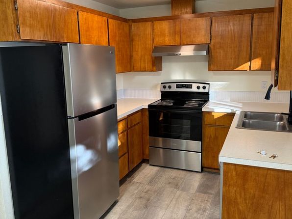 1743 SW Forest Ridge Ave #1