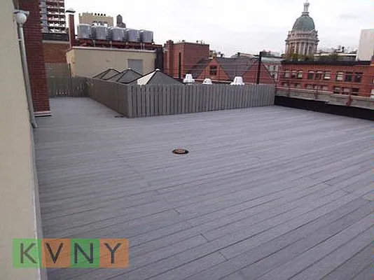 Rented by KVNY Soho | media 87