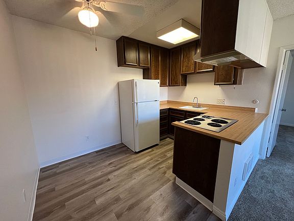 3rd image of 6106 Beadnell Way #61
