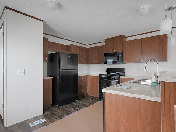 3rd image of 5075 Canterbury Ave
