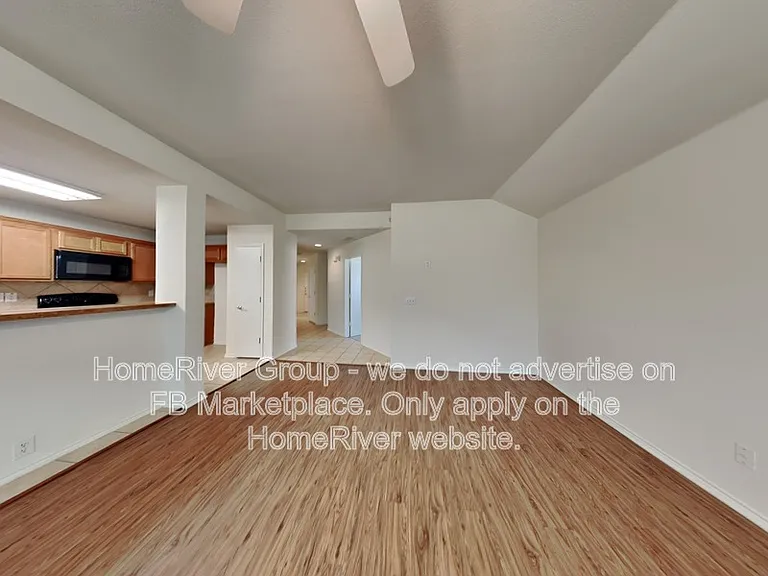 717 River Run Dr — Photo 3