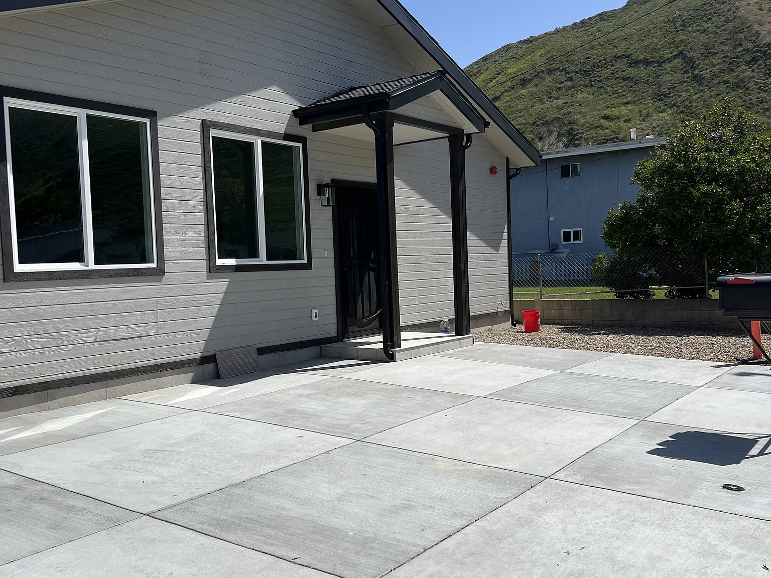 3 bed, 1313 sqft, $3,600 — Photo 1