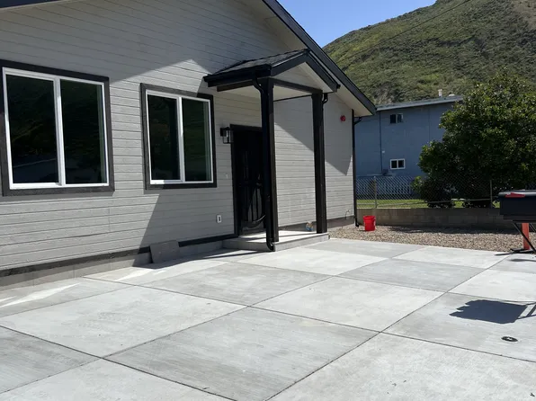 163 El Medio St, Ventura, CA 93001