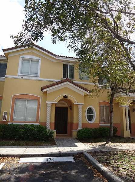 1st image of 2447 SE 14th Ave #2447