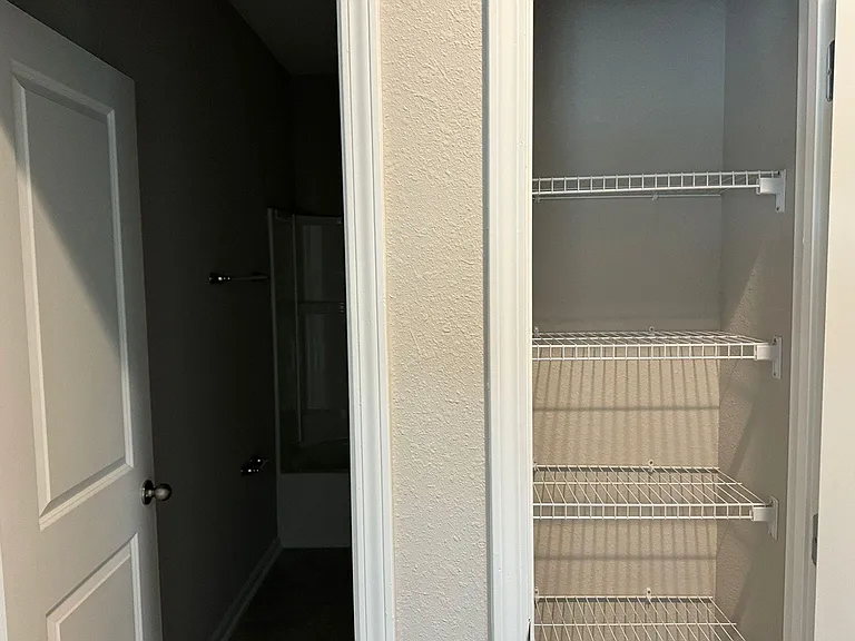 657 Silver Landing Dr — Photo 43