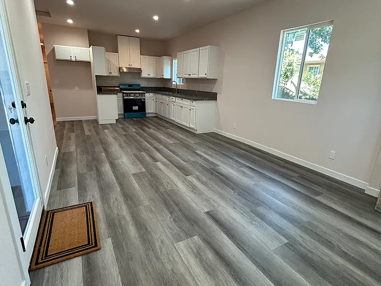3721 Whiteside St #A — Photo 3