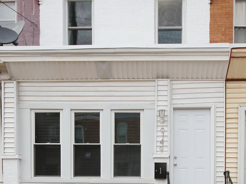 1st image of 6149 Larchwood Ave #1