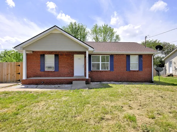 305 Alan Ct, Oak Grove, KY 42262