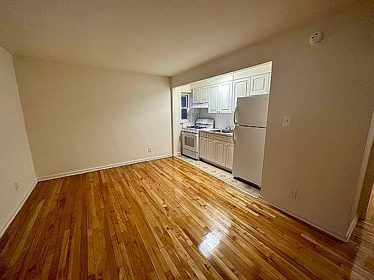 5th image of 116 Highland Ave #1A