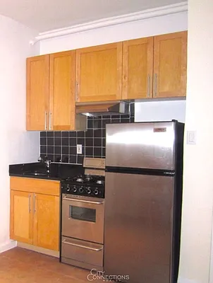 Rented by City Connections Realty | media 10