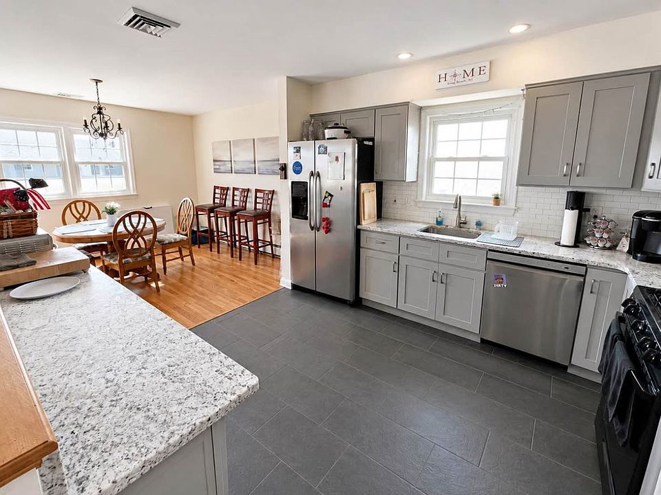 1st image of 714 W Park Ave #2