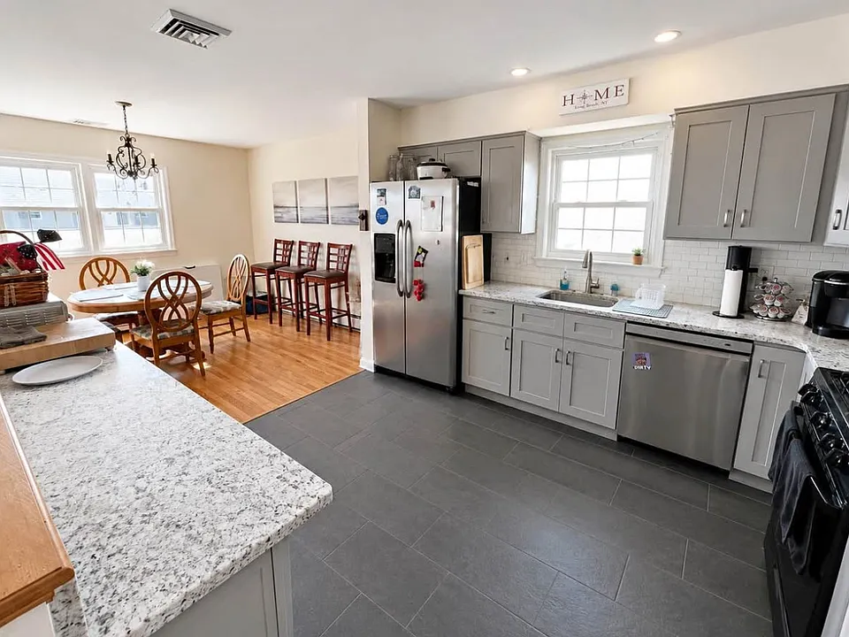 714 W Park Ave #2