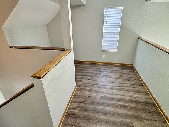 5th image of 1500 E 24th St APT I2