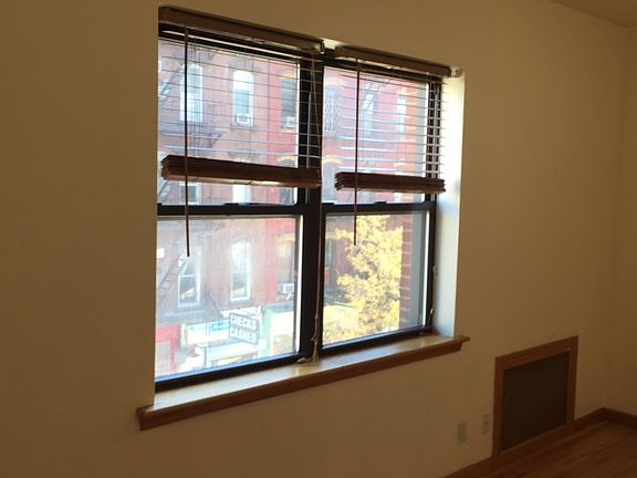 2nd image of 182 Bedford Ave #Ii