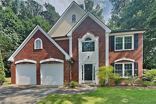 1703 Silverchase Dr SW Photo 1