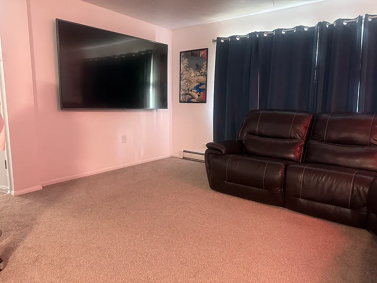 1315 Bennington Dr — Photo 9