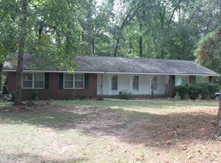 1176 Smokey Rd, Newnan, GA 30263