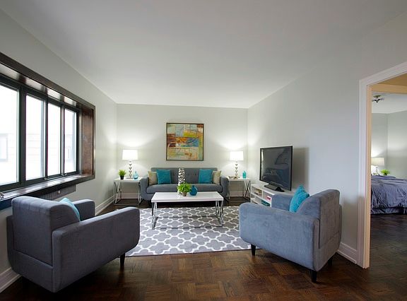 3rd image of 5056 N Marine Dr #8D