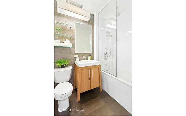 Rented by Douglas Elliman | media 24