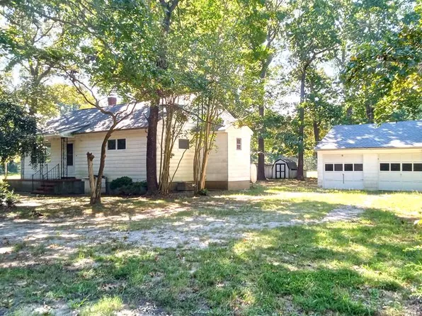 12444 Jacobus Creek Rd, Machipongo, VA 23405