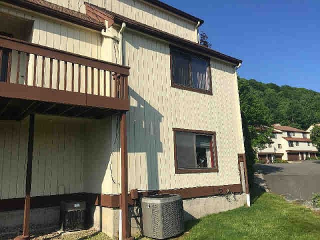 2nd image of 212 Concord Ct