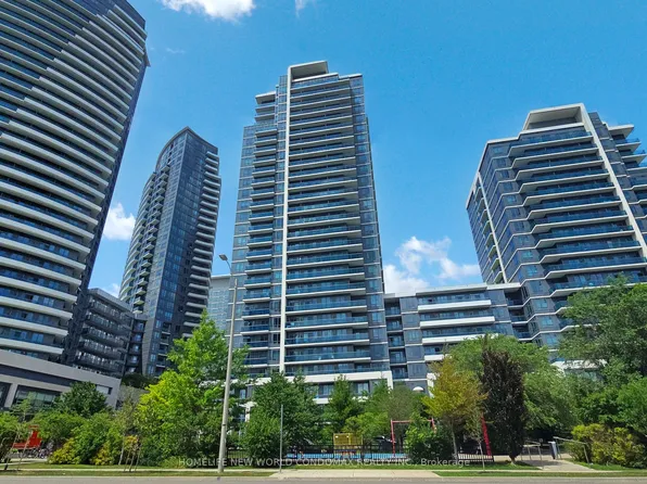 7165 Yonge St, Markham, ON