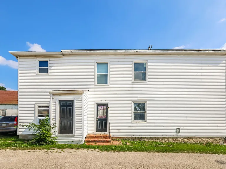 124 S Chillicothe St — Photo 1