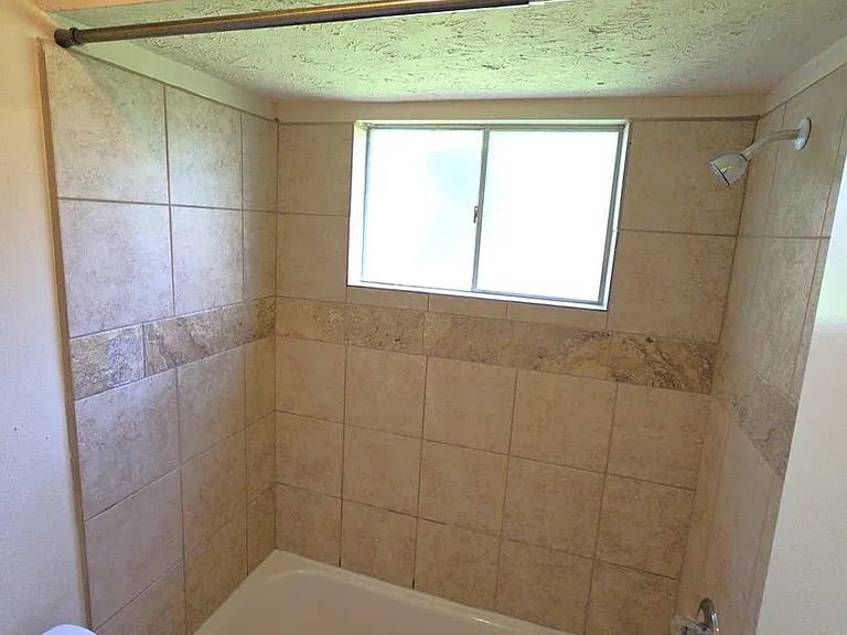 4718 Reynaldo Dr — Photo 23