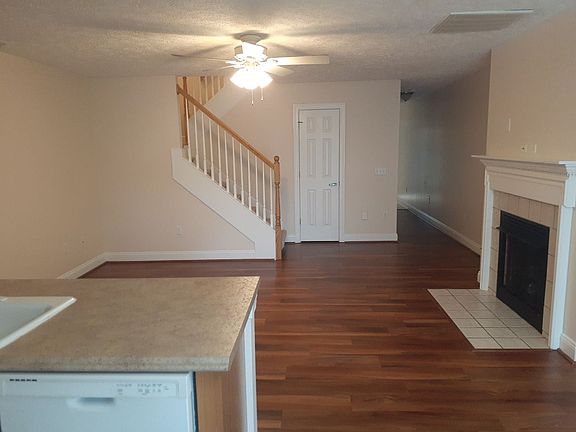 3rd image of 340 Huff Heritage Ln