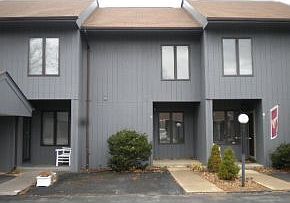 1st image of 160 Woodcrest Ln