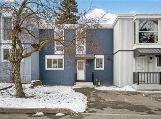 25 Britten Close #B63, Hamilton, ON L9C4J8