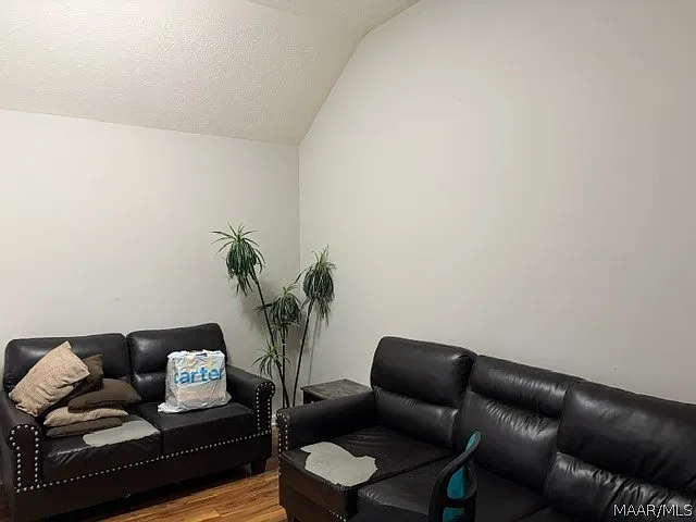 9213 Silverberry Ct — Photo 3