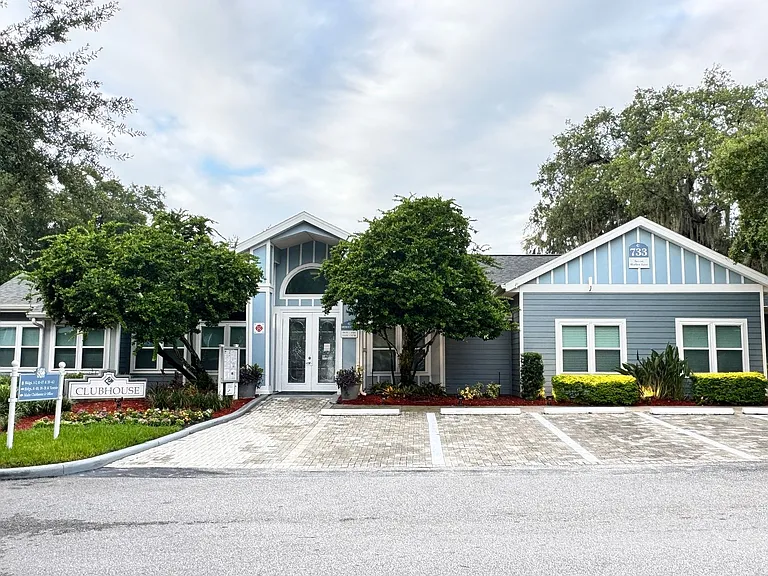 712 Secret Harbor Ln #100 — Photo 34