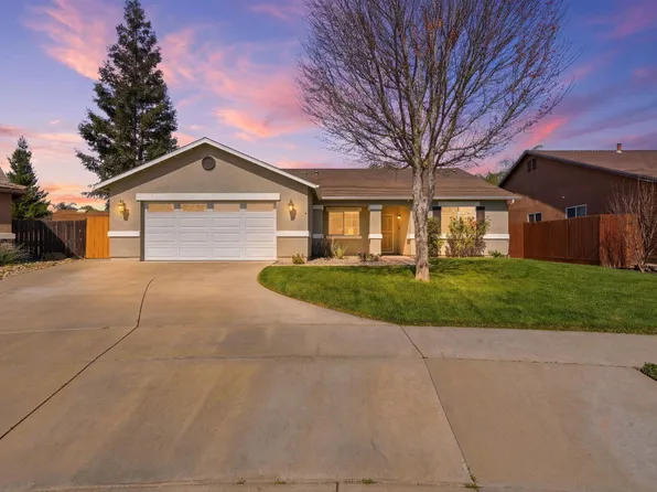 2542 E Parkview Avenue, Visalia, CA 93292