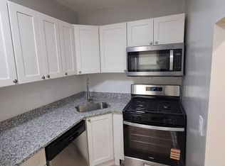 626-630 8th St NE #628-2, Washington, DC 20002