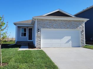 1169 NW Williamsburg Ln, Waukee, IA 50263