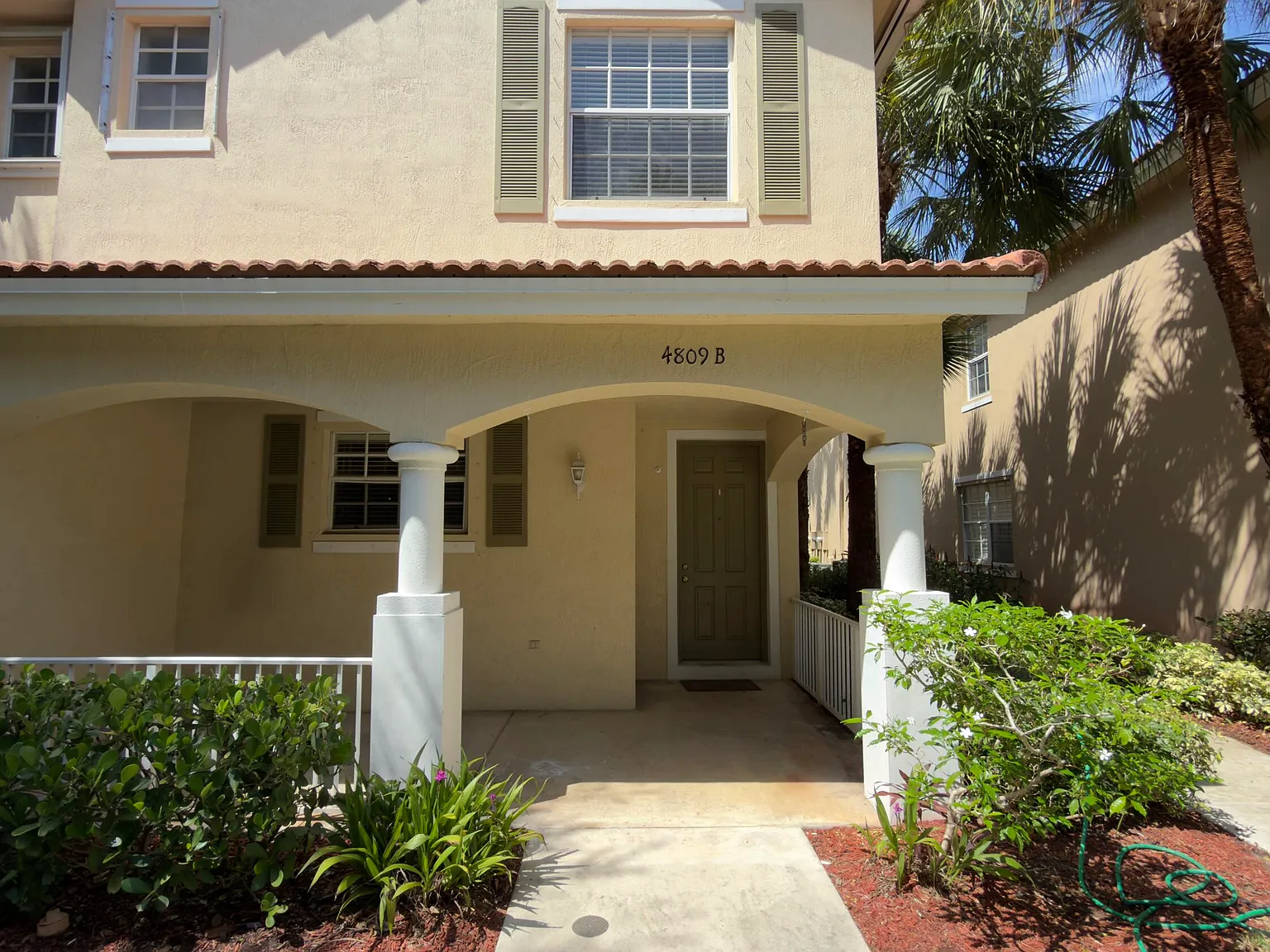 3 bed, 2.5 bath, 1316 sqft, $2,497 — Photo 1