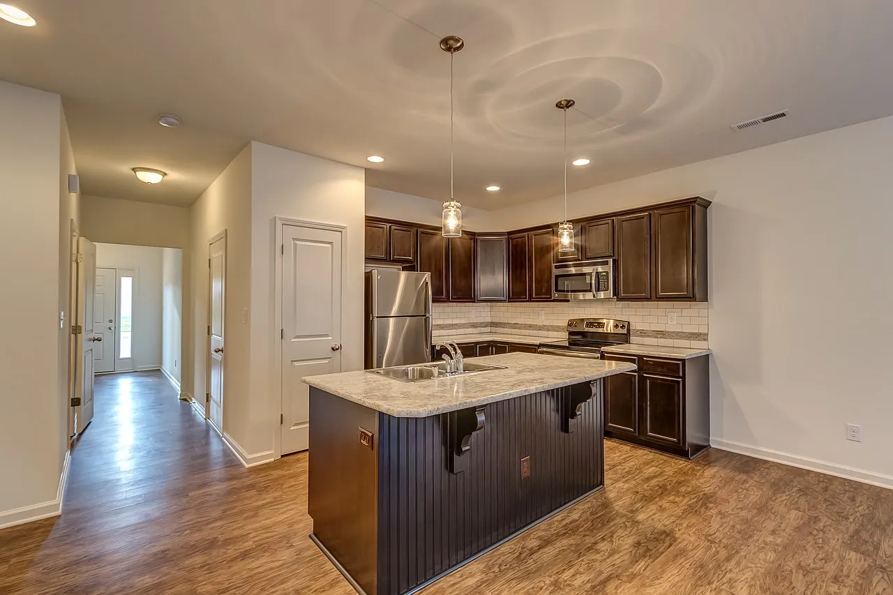 Savannah Oaks Townhomes — Photo 2