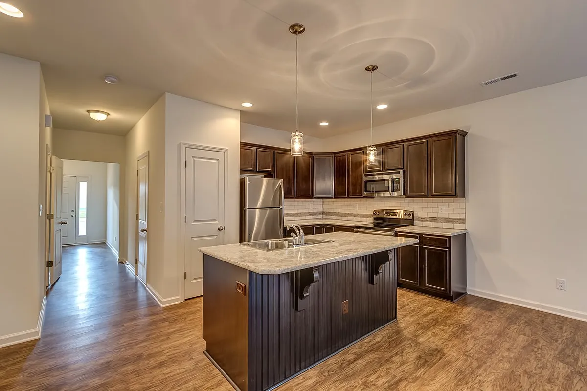 Building Photo - Savannah Oaks Townhomes
