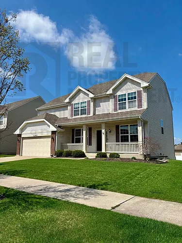 1140 Hyde Park Photo 1