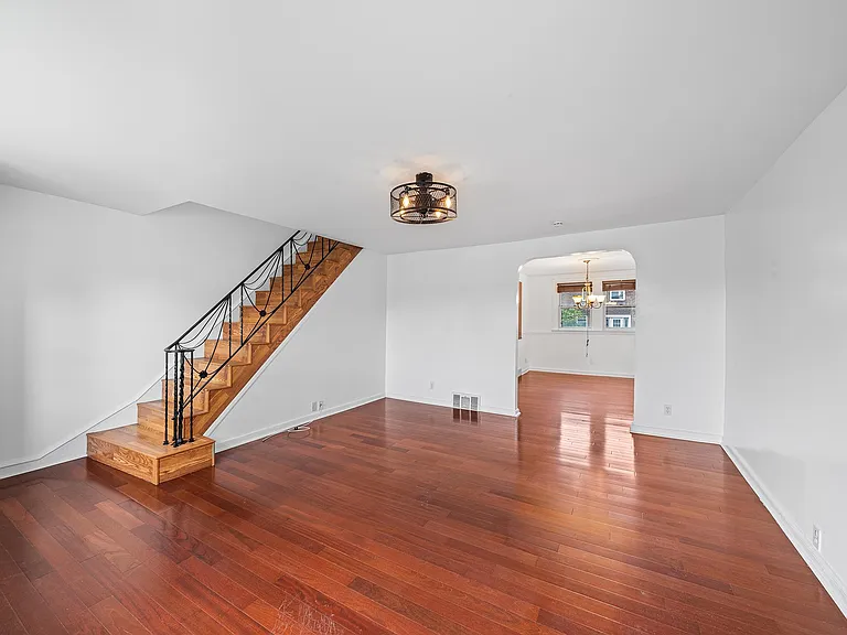 3858 Berkley Ave — Photo 5