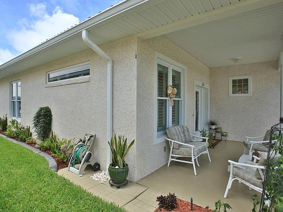 3rd image of 170 Key Colony Ct