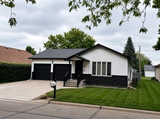 923 S 8th St, Albion, NE 68620