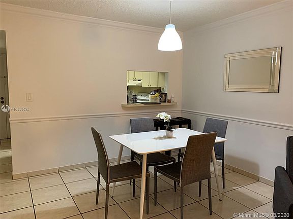 4th image of 403 NW 72nd Ave APT 116-F