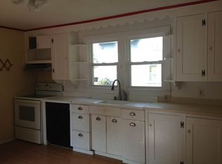 127 Hope St, Greenfield, MA 01301