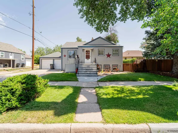 2211 Seymour Ave, Cheyenne, WY 82001